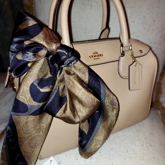 Coach NWT Signature Square Silk Bow Scarf in Medium Khaki and Black 23"Sq - Picture 11 of 14